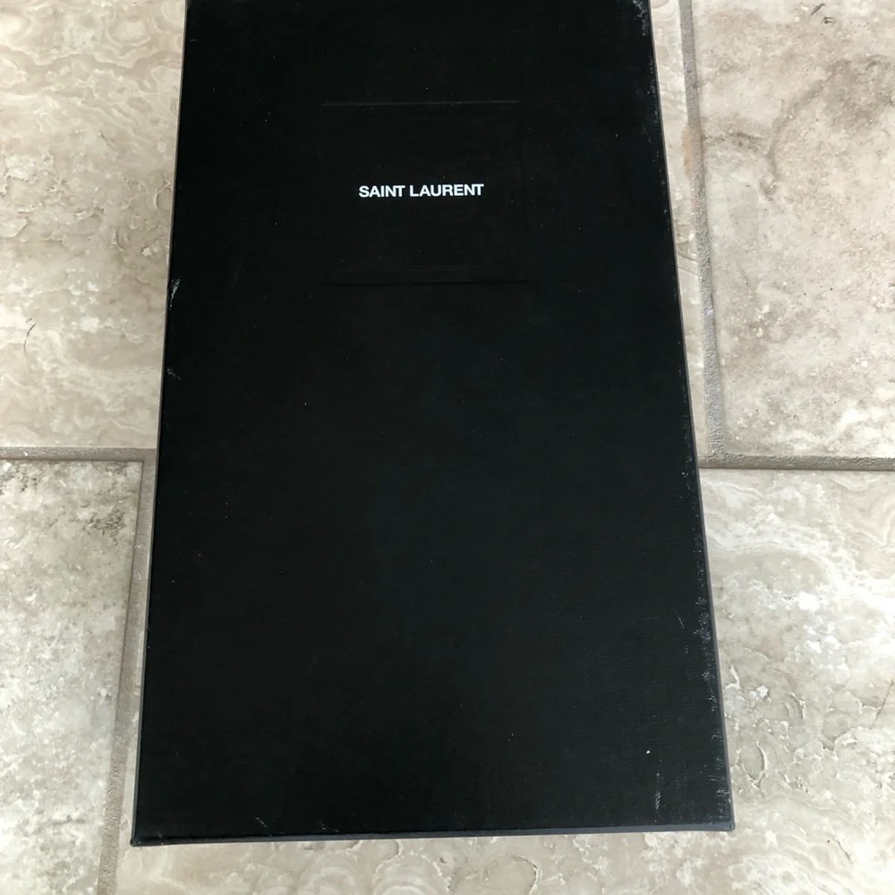 Saint Laurent Men’s Jonás Lace-ups - Picture 7 of 7